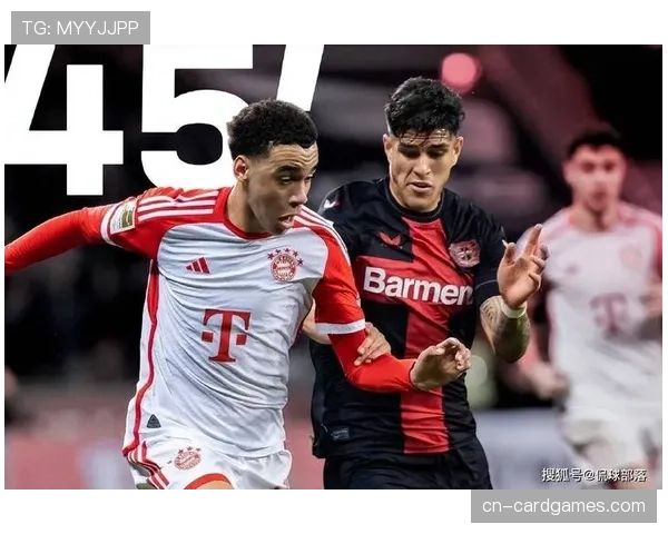 特写:安联球场南看台巨型TIFO,致敬即将退役的拜仁传奇托马斯·穆勒 特写:安联球场南看台巨型TIFO,致敬即将退役的拜仁传奇托马斯·穆勒